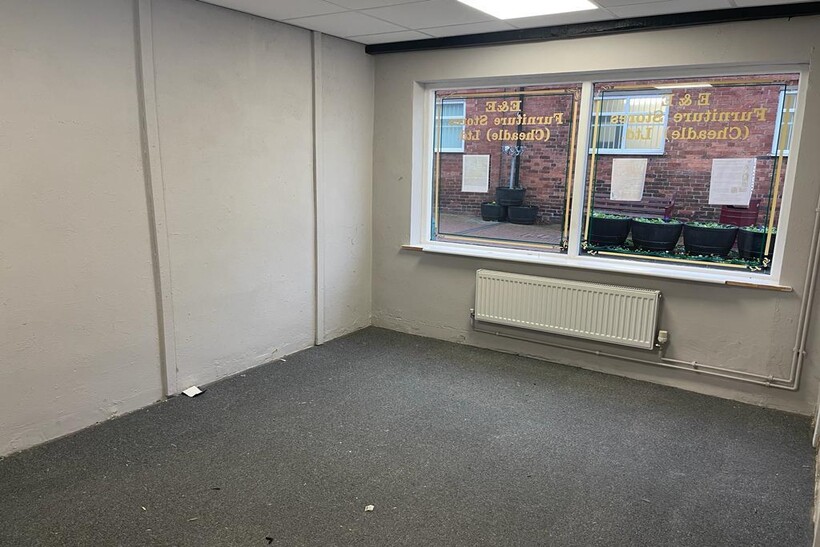 Central Buildings, High Street... Property to rent - £1,000 pcm (£231 pw)