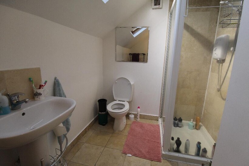 North Grange Mount, Leeds LS6 10 bed house to rent - £455 pcm (£105 pw)