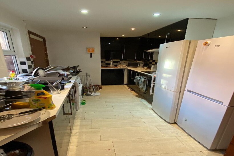 Manor Drive, Leeds LS6 7 bed house to rent - £455 pcm (£105 pw)