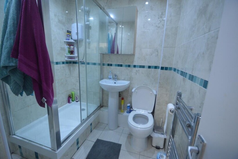 Delph Lane, Leeds LS6 7 bed house to rent - £477 pcm (£110 pw)