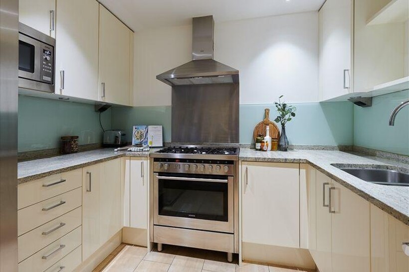 Kensington, W8 1 bed apartment to rent - £4,333 pcm (£1,000 pw)
