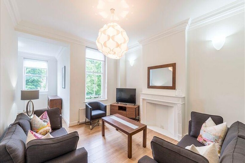 Kensington, London. W8 2 bed apartment to rent - £4,117 pcm (£950 pw)