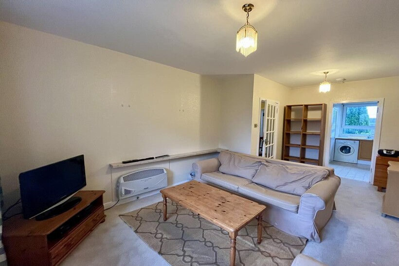 Canongate, Edinburgh EH8 1 bed flat to rent - £725 pcm (£167 pw)