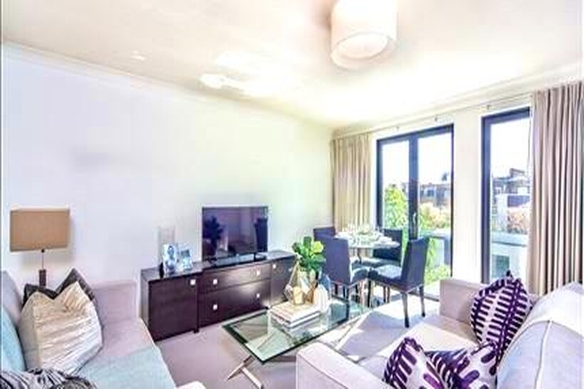 South Kensington, London. SW3 2 bed apartment to rent - £3,900 pcm (£900 pw)