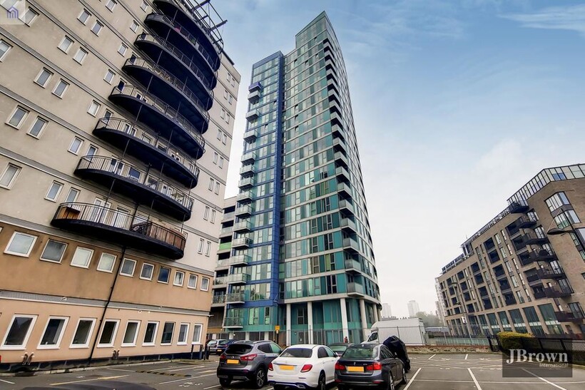 George Hudson Tower, E15 1 bed apartment to rent - £1,750 pcm (£404 pw)