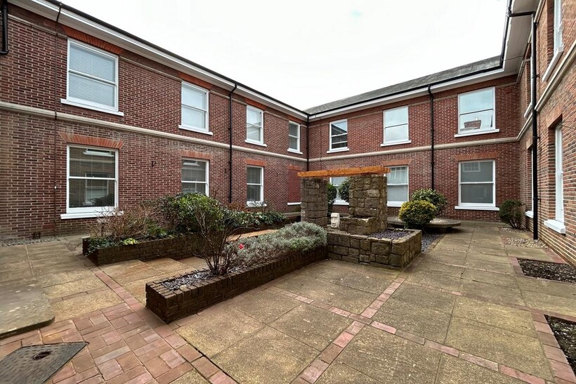 London Road, Maidstone, ME16 1 bed apartment to rent - £1,150 pcm (£265 pw)