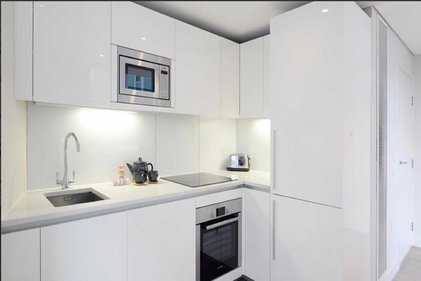 Merchant Square, Paddington W2 3 bed flat to rent - £4,767 pcm (£1,100 pw)