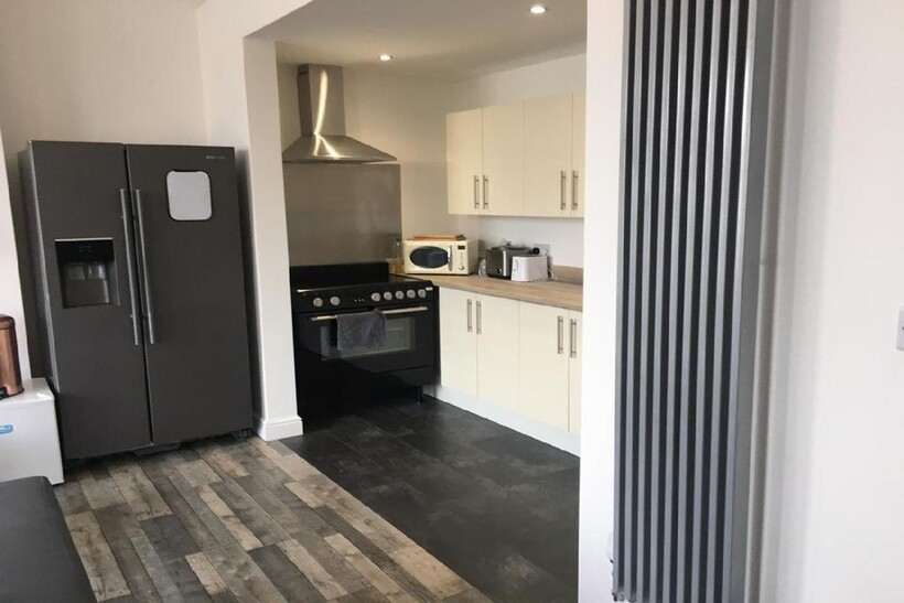 Nottingham NG9 7 bed house share to rent - £565 pcm (£130 pw)
