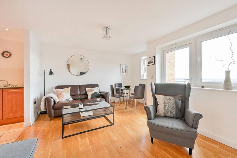 Pershore House, Ealing, London, W13 1 bed flat to rent - £2,600 pcm (£600 pw)