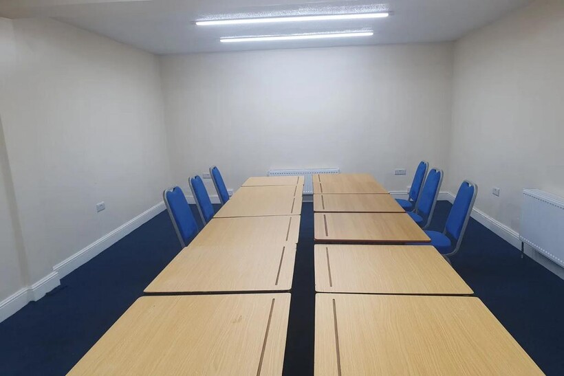 Goswell Road, London, EC1V Property to rent - £2,166 pcm (£500 pw)
