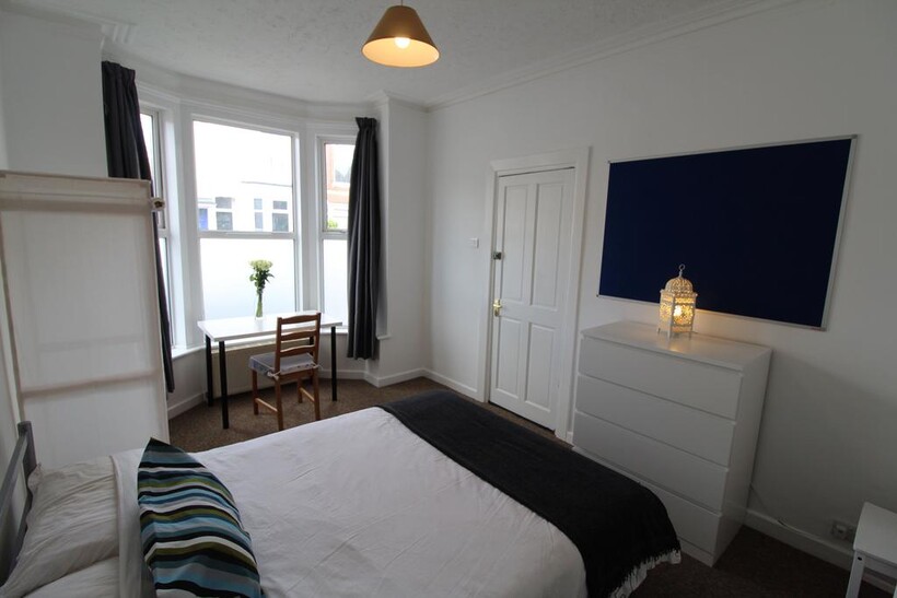 Wyndcliffe Road, Southsea PO4 4 bed terraced house to rent - £2,160 pcm (£498 pw)