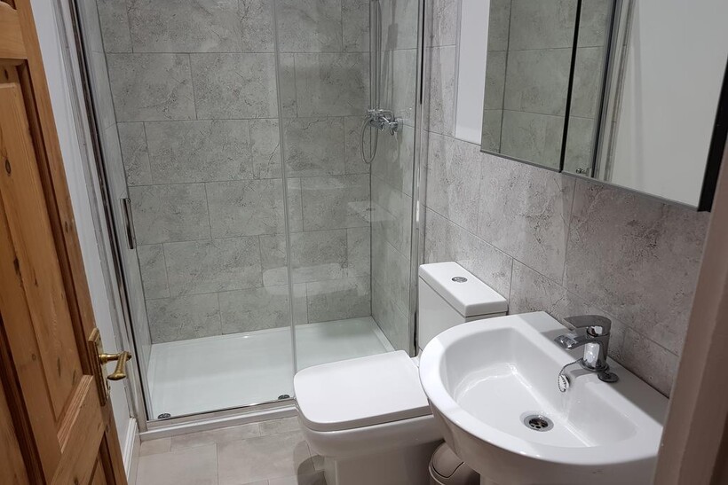 St. Augustine Road, Southsea PO4 5 bed terraced house to rent - £2,550 pcm (£588 pw)