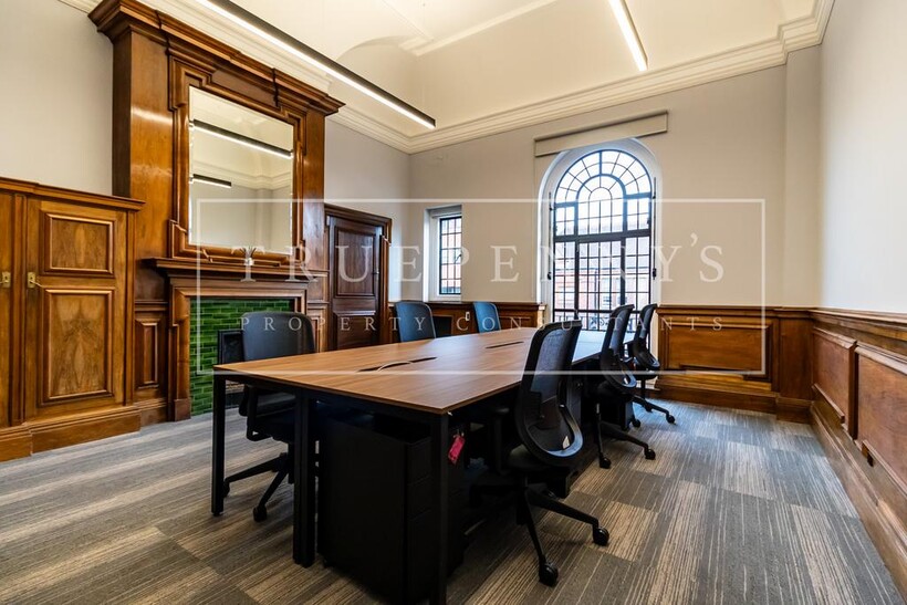 Old Town Hall, Bromley, BR1 Property to rent - £2,400 pcm (£554 pw)