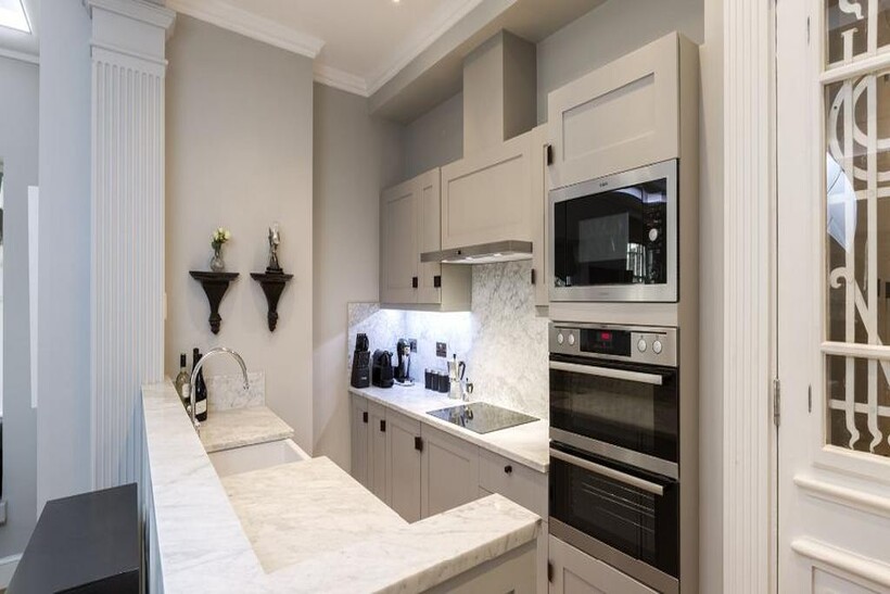 Mayfair W1K 4 bed apartment to rent - £86,667 pcm (£20,000 pw)