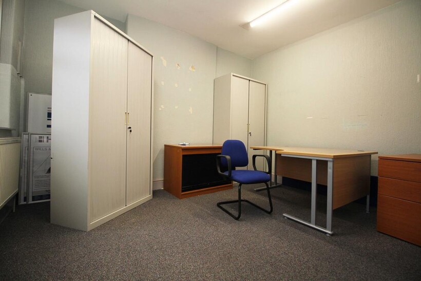 Talbot Road, Talbot Green CF72 8AE Property to rent - £450 pcm (£104 pw)
