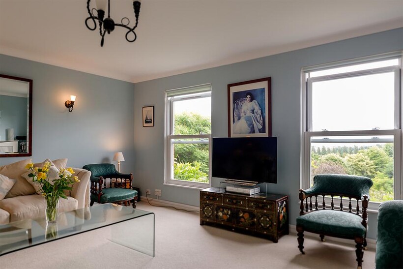 Albert Drive, London SW19 3 bed terraced house to rent - £14,950 pcm (£3,450 pw)