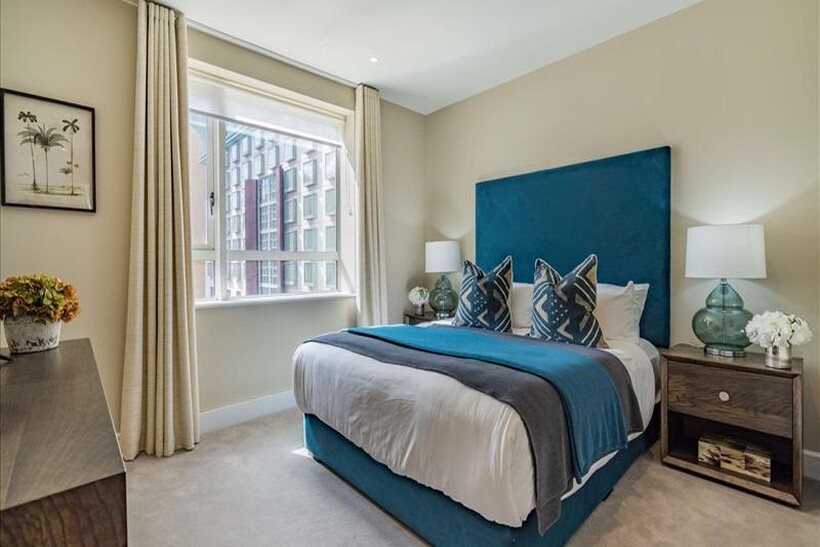 Westferry Circus, London E14 2 bed flat to rent - £4,116 pcm (£950 pw)