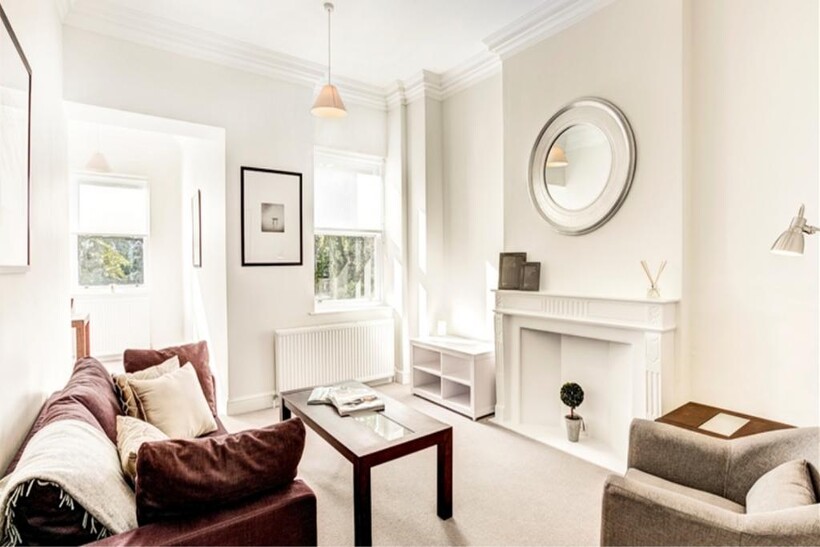 Lexham Gardens, London W8 2 bed flat to rent - £4,333 pcm (£1,000 pw)