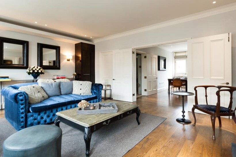 North Audley Street, London W1K 2 bed flat to rent - £35,533 pcm (£8,200 pw)