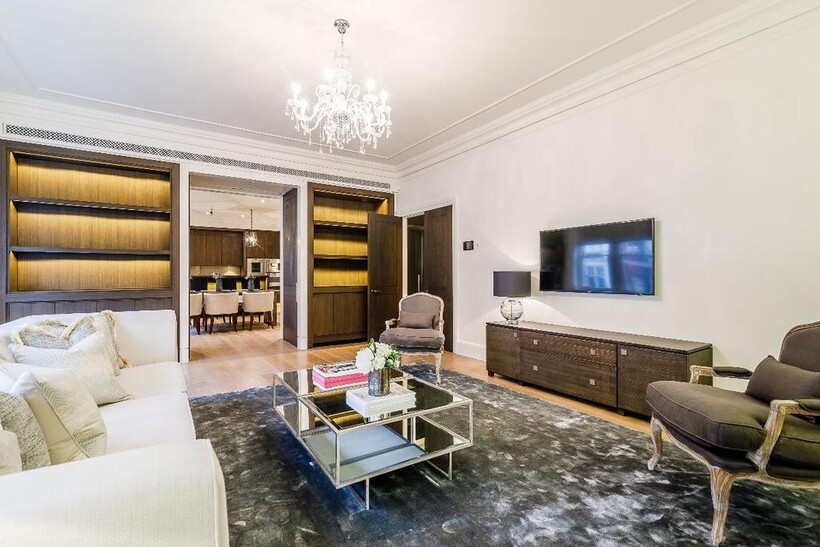 Mayfair W1K 3 bed apartment to rent - £20,800 pcm (£4,800 pw)