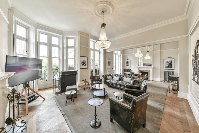 Mayfair W1K 3 bed maisonette to rent - £40,343 pcm (£9,310 pw)