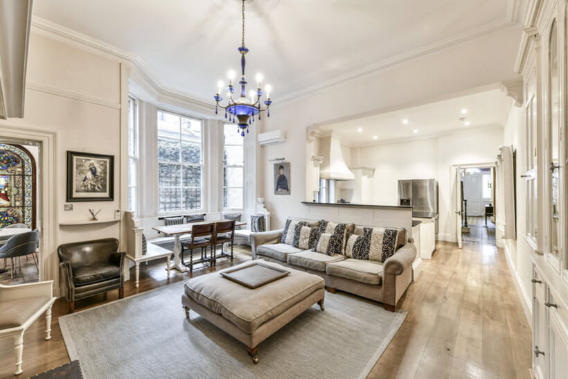 Mayfair W1K 3 bed maisonette to rent - £40,343 pcm (£9,310 pw)