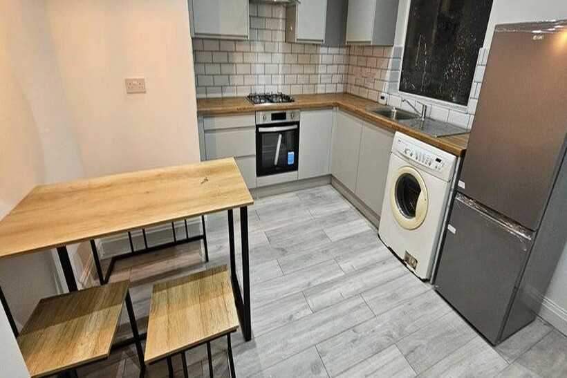 Brindley Street, Swinton M27 3 bed terraced house to rent - £1,950 pcm (£450 pw)