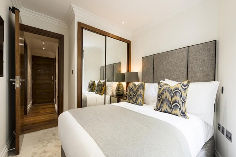 Bayswater Road, London W2 1 bed flat to rent - £3,142 pcm (£725 pw)