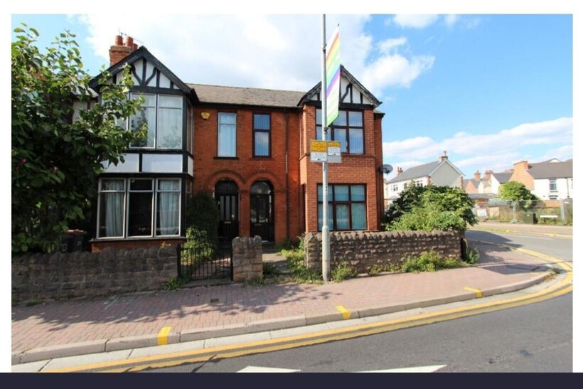 Queens Road, Beeston NG9 7 bed semi-detached house to rent - £550 pcm (£127 pw)