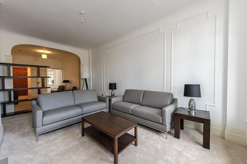 Park Road, London NW8 5 bed apartment to rent - £8,753 pcm (£2,020 pw)