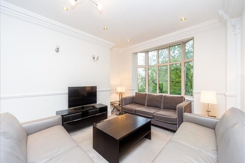 Park Road, London NW8 4 bed apartment to rent - £8,870 pcm (£2,047 pw)