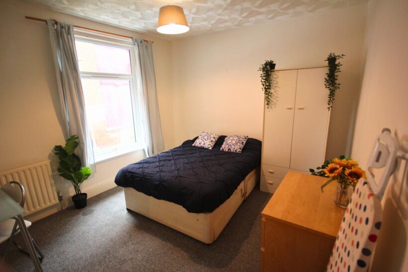 Exmouth Road, Southsea PO5 5 bed detached house to rent - £2,318 pcm (£535 pw)