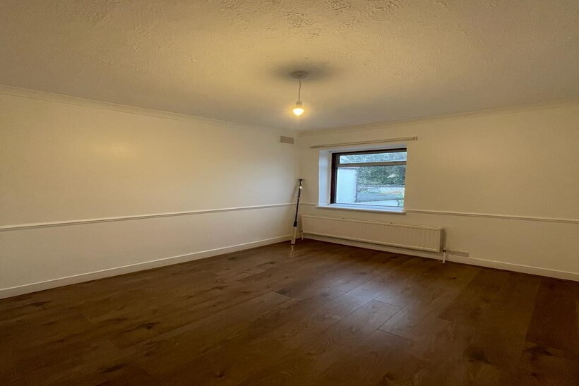 Room 2, London, SE18 House share to rent - £650 pcm (£150 pw)
