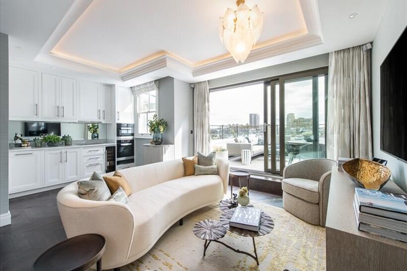 Prince of Wales Terrace, London W8 2 bed flat to rent - £15,167 pcm (£3,500 pw)