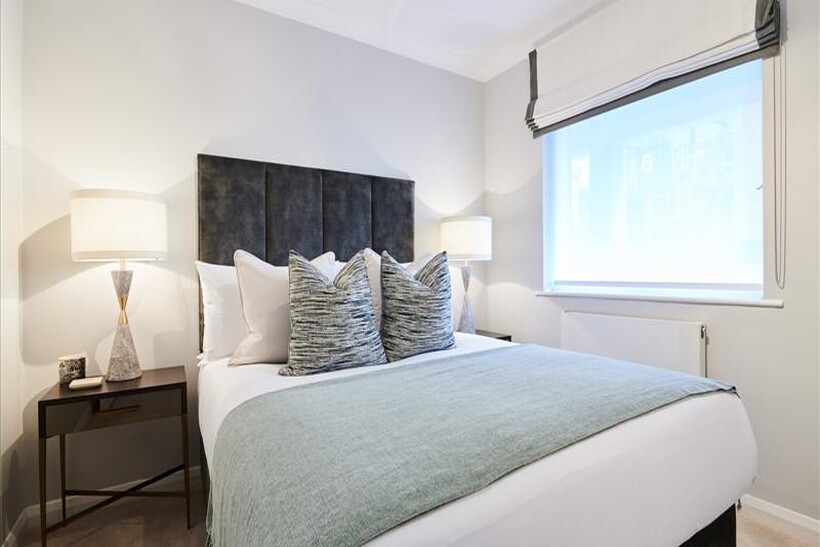 161 FULHAM ROAD, London SW3 2 bed flat to rent - £4,550 pcm (£1,050 pw)