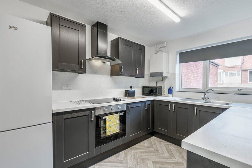Purcell Close, Colchester CO4 5 bed terraced house to rent - £2,600 pcm (£600 pw)