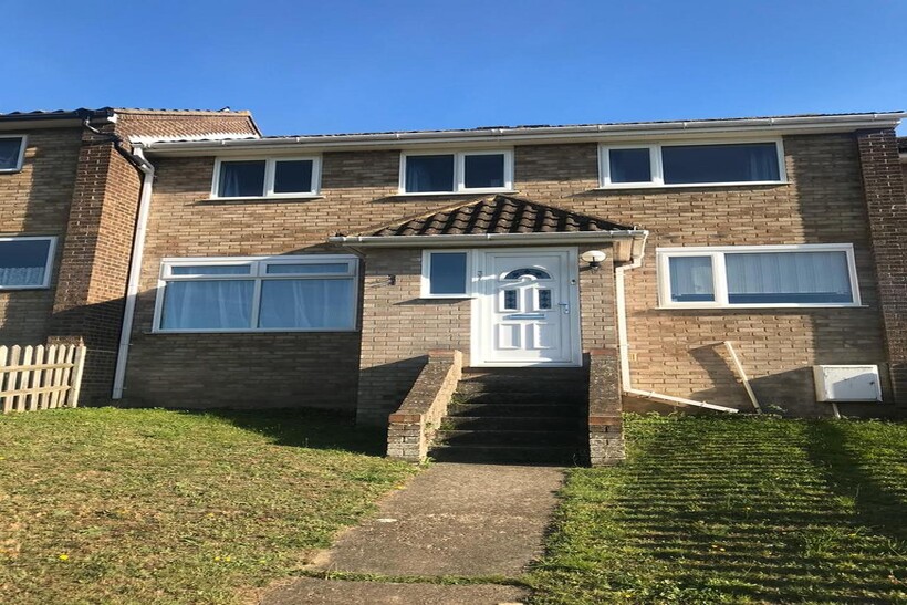 Alyssum Walk, Colchester CO4 4 bed terraced house to rent - £1,600 pcm (£369 pw)