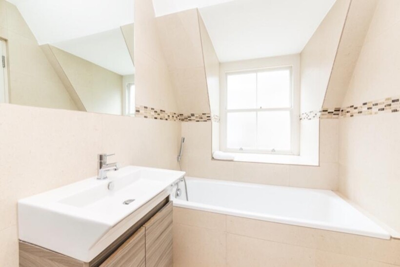 9 Grosvenor Hill, London 1 bed apartment to rent - £4,550 pcm (£1,050 pw)