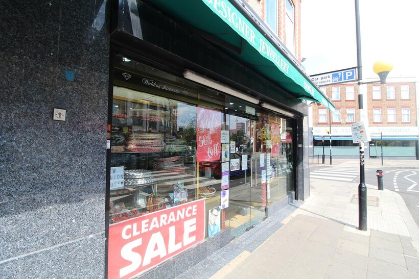 King Street, Southall UB2 Property to rent - £4,833 pcm (£1,115 pw)