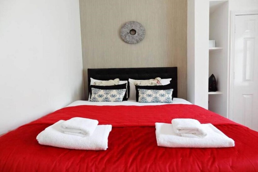 Marine Parade, Brighton 2 bed flat to rent - £2,400 pcm (£554 pw)
