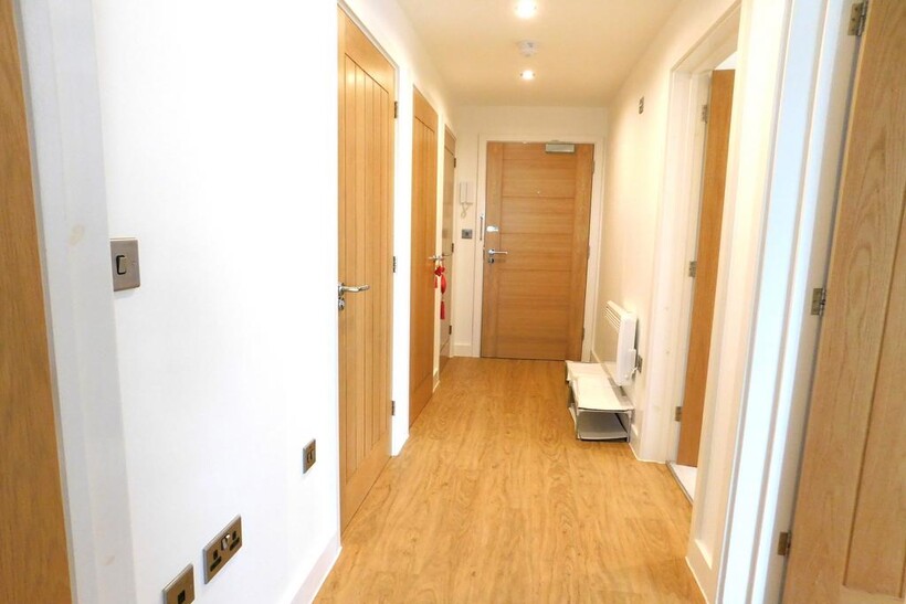 Ballantyne Drive, Colchester CO2 2 bed flat to rent - £1,250 pcm (£288 pw)