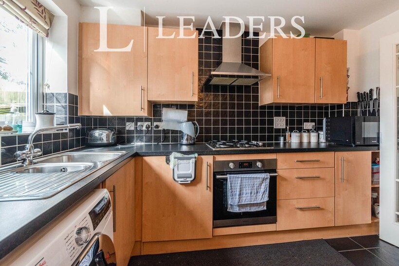 Whitehorse Lane, Stevenange, SG1 6NJ 1 bed in a house share to rent - £650 pcm (£150 pw)