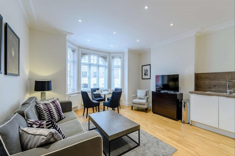 Hammersmith W6 2 bed apartment to rent - £3,597 pcm (£830 pw)