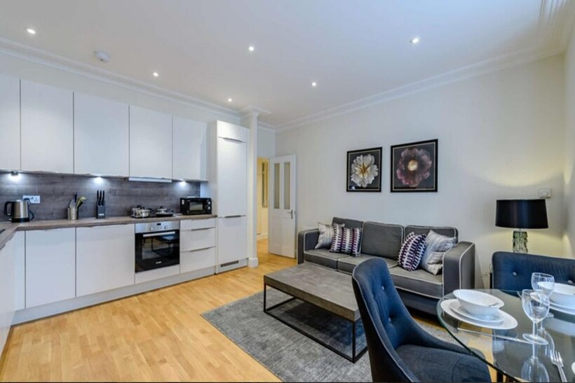 Hammersmith W6 2 bed apartment to rent - £3,597 pcm (£830 pw)