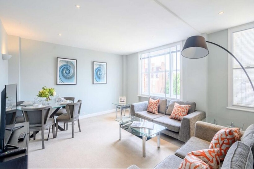 Mayfair W1J 2 bed apartment to rent - £4,983 pcm (£1,150 pw)