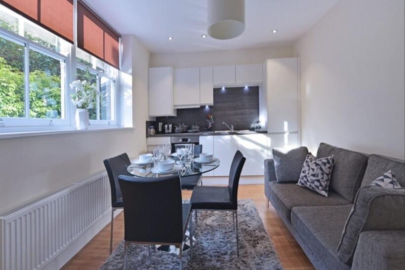 Hammersmith W6 2 bed apartment to rent - £3,250 pcm (£750 pw)