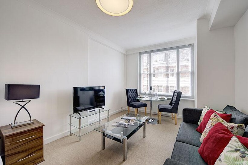 Mayfair W1J 1 bed apartment to rent - £2,730 pcm (£630 pw)