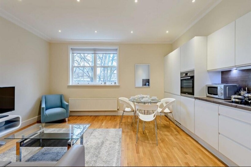 Hammersmith W6 2 bed apartment to rent - £3,293 pcm (£760 pw)