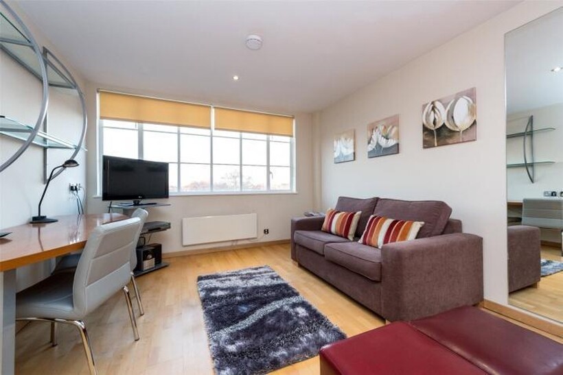 South Kensington SW7 1 bed apartment to rent - £2,535 pcm (£585 pw)