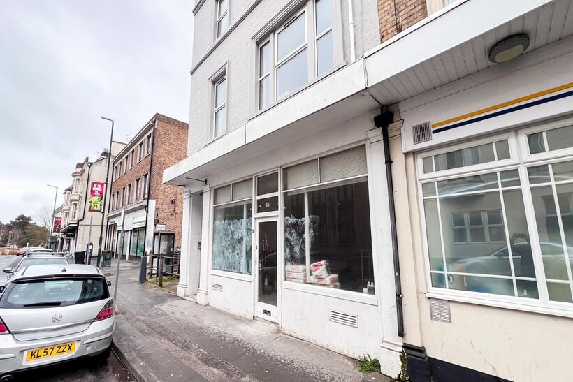 Lansdowne Road, Bourenmouth Property to rent - £2,083 pcm (£481 pw)